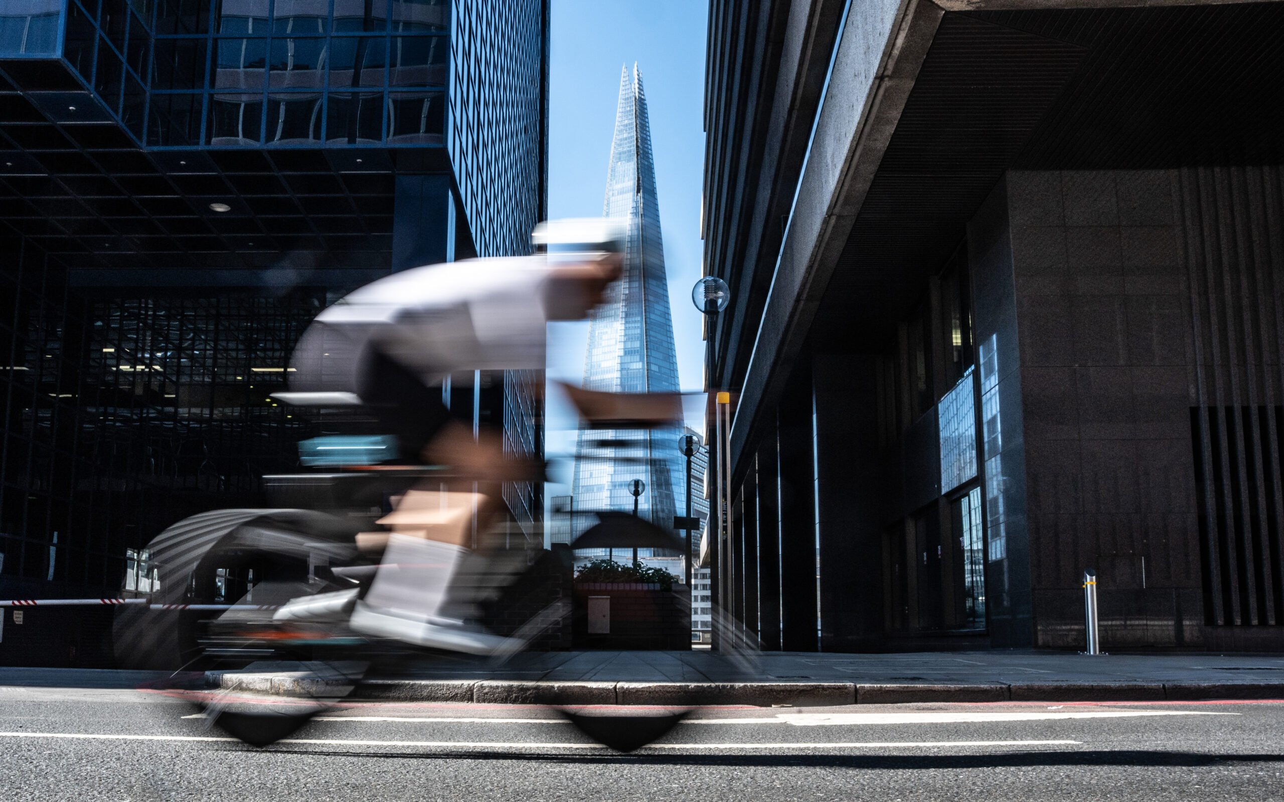 T100 London 2024 Age Group Racing on the 27th/28th July 2024 at Royal Victoria Dock, London, UK ( photo T100 @by_wout )